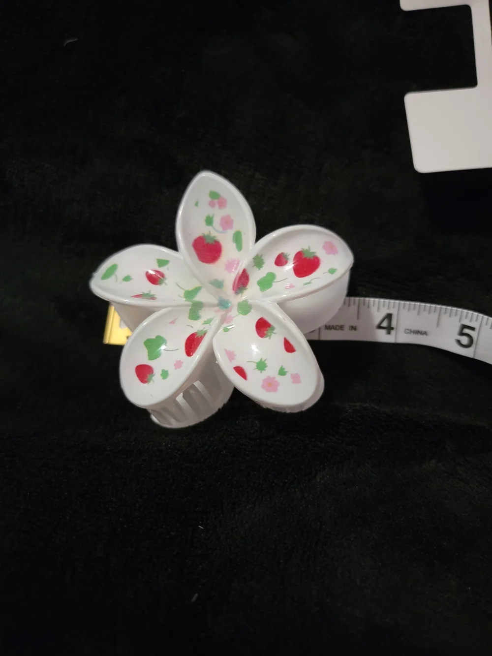 White Floral Strawberry Hair Clips Set - 3 Pack